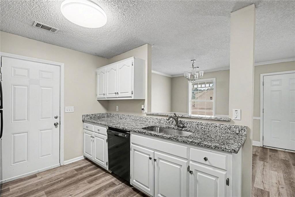 1382 North Hampton Drive Hampton, GA 30228 - Photo 8 of 16