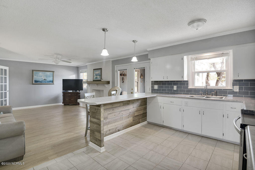 1401 Middle Sound Loop Road Wilmington, NC 28411 - Photo 13 of 42 1401MiddleSoundLoopRoad-15