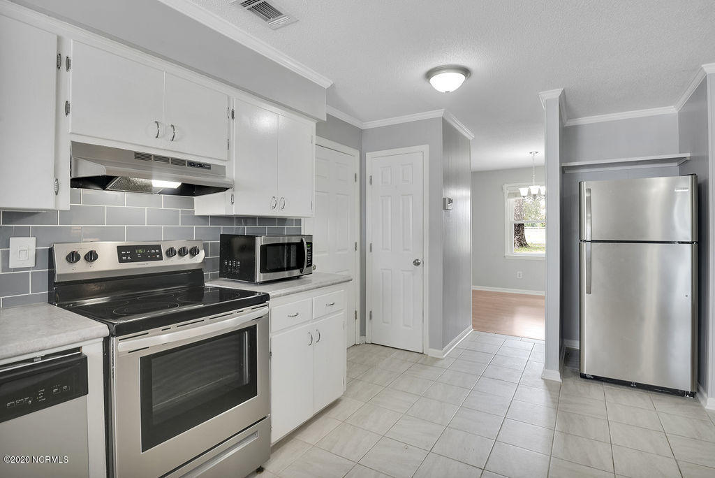 1401 Middle Sound Loop Road Wilmington, NC 28411 - Photo 15 of 42 1401MiddleSoundLoopRoad-17