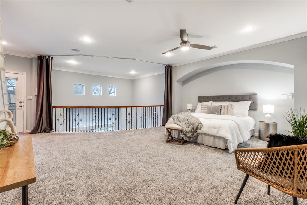 2205 Canton Street, Unit 107 Dallas, TX 75201 - Photo 6 of 12 HUGE primary bedroom