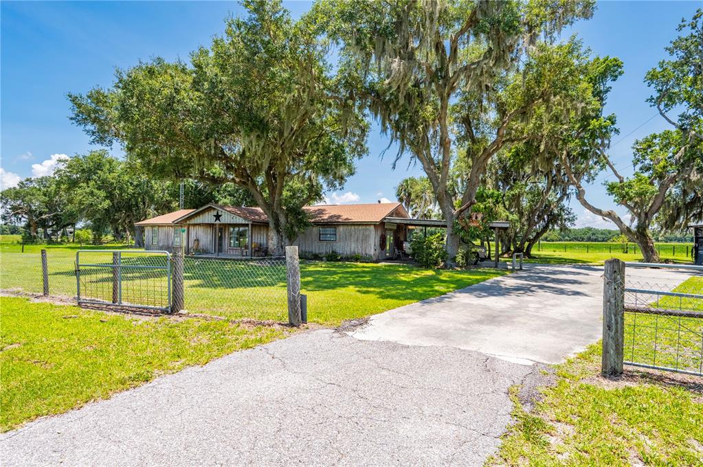 12241 Southwest Gordon Hay Road Arcadia, FL 34269 - Photo 5 of 67