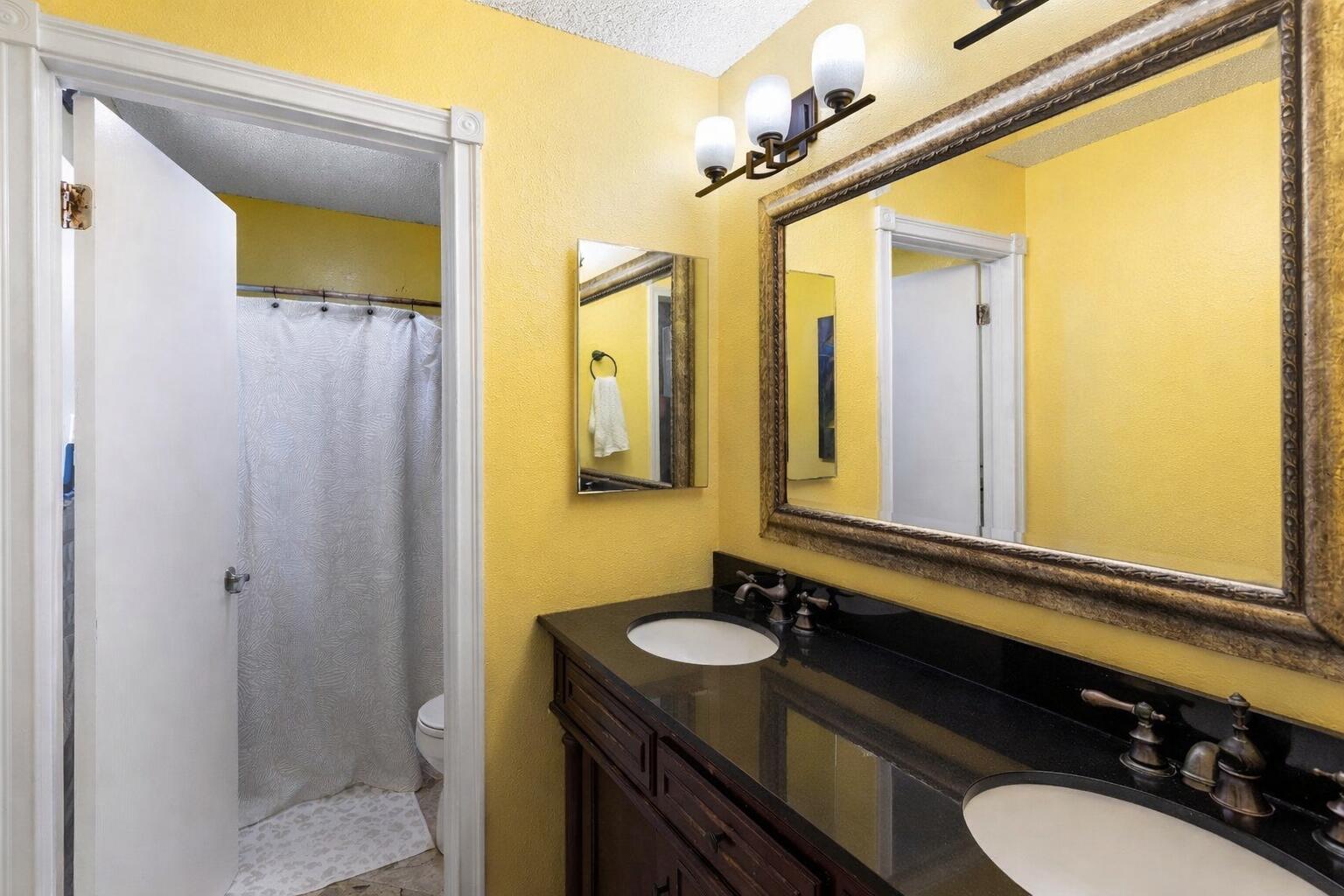 27147 Dolphin Road Summerland Key, FL 33042 - Photo 9 of 19 Double Sinks