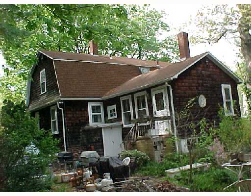319 New Meadow Road Barrington, RI 02806 - Photo 6 of 6 Exterior Front.
