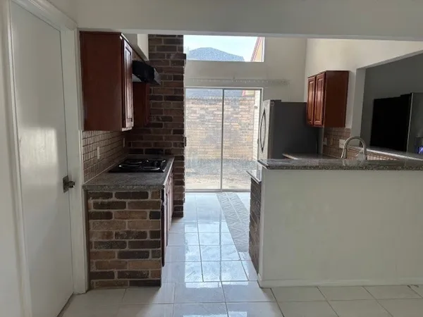 $1,999 | 3303 Westwick Drive, Houston, TX 77082