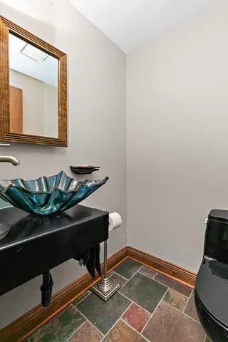 $425,000 | 745 Edenwood Drive, Roselle, IL 60172