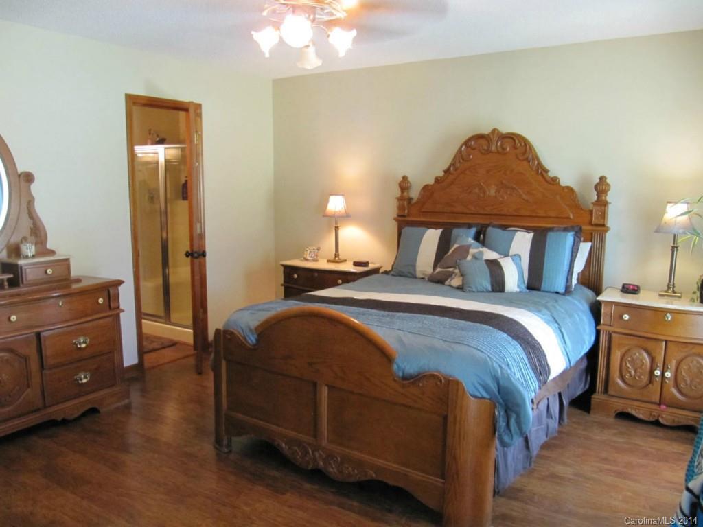 1712 Mayberry Road Dallas, NC 28034 - Photo 13 of 24 Gallery Image 13
