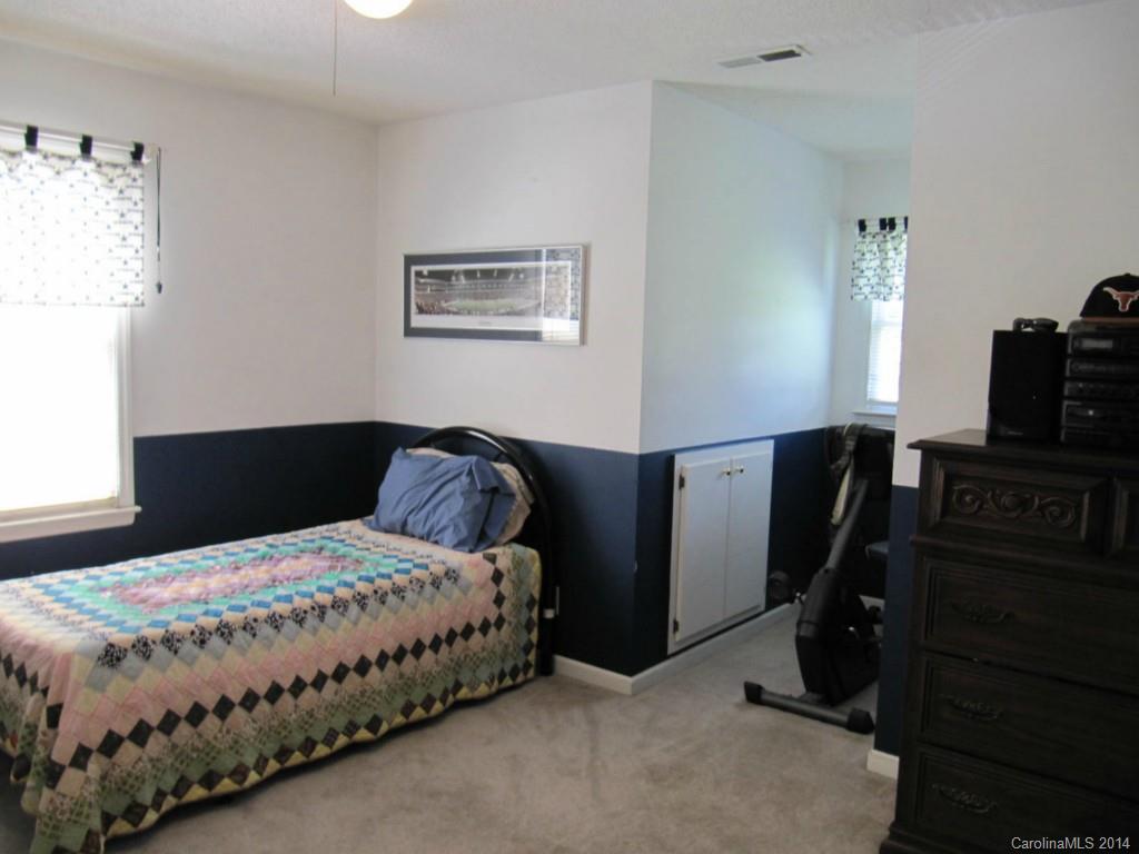 1712 Mayberry Road Dallas, NC 28034 - Photo 15 of 24 Gallery Image 15