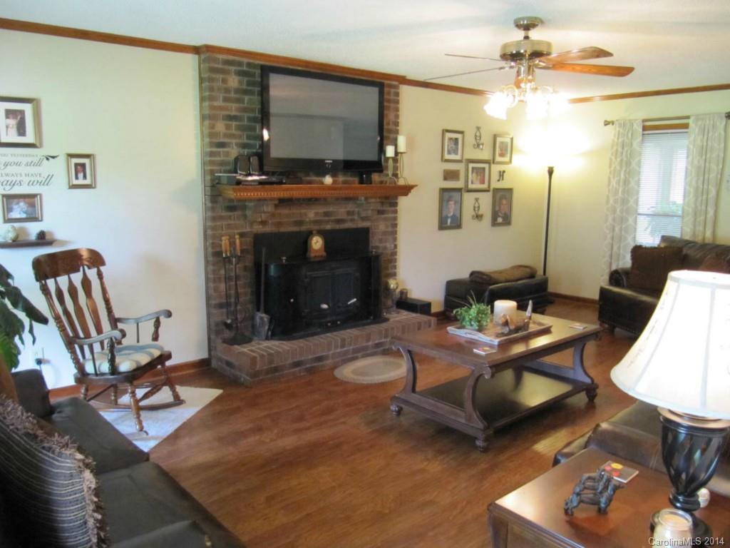 1712 Mayberry Road Dallas, NC 28034 - Photo 19 of 24 Gallery Image 19