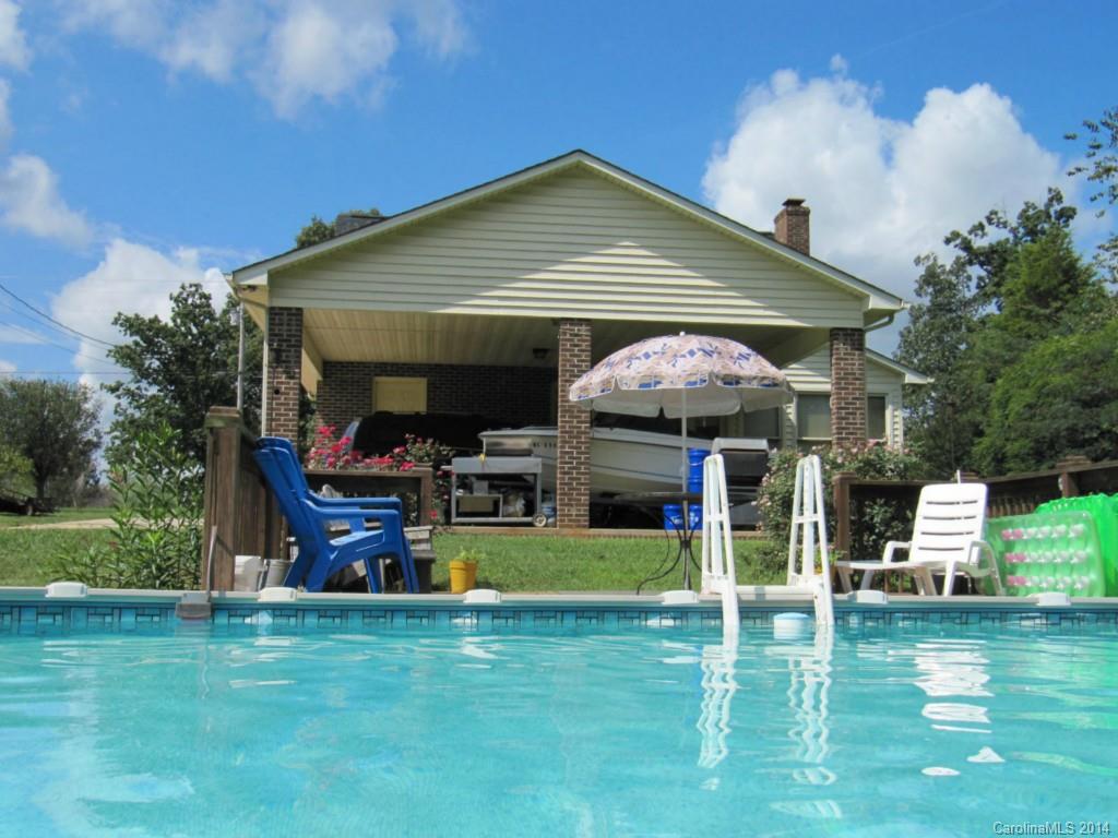 1712 Mayberry Road Dallas, NC 28034 - Photo 3 of 24 Gallery Image 3