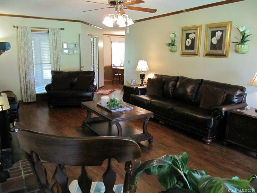 1712 Mayberry Road Dallas, NC 28034 - Photo 6 of 24 Gallery Image 6