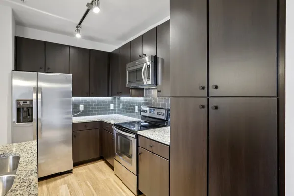 $3,200 | 1900 Barton Springs Road, Unit 5031, Austin, TX 78704