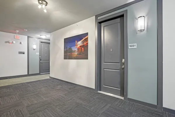 $3,200 | 1900 Barton Springs Road, Unit 5031, Austin, TX 78704