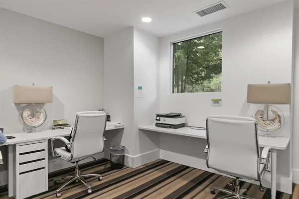 $3,200 | 1900 Barton Springs Road, Unit 5031, Austin, TX 78704