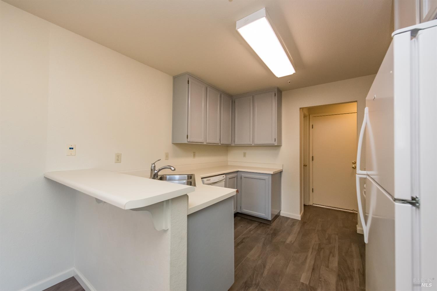 7 Meridian Circle Rohnert Park, CA 94928 - Photo 7 of 28