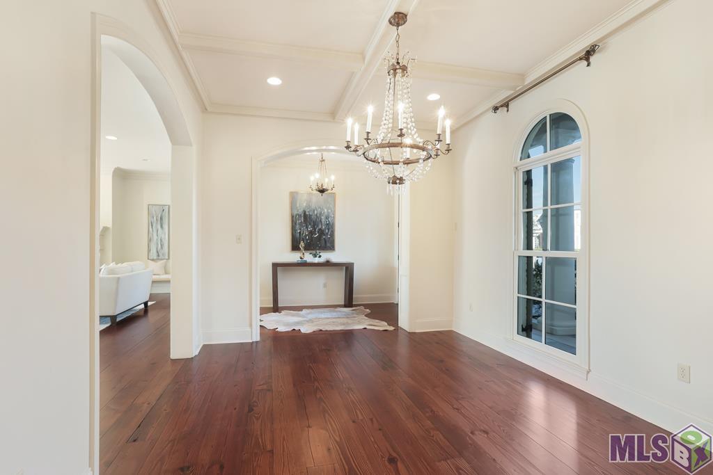 9034 Rue Felicity Court Baton Rouge, LA 70809 - Photo 11 of 46 Formal Dining