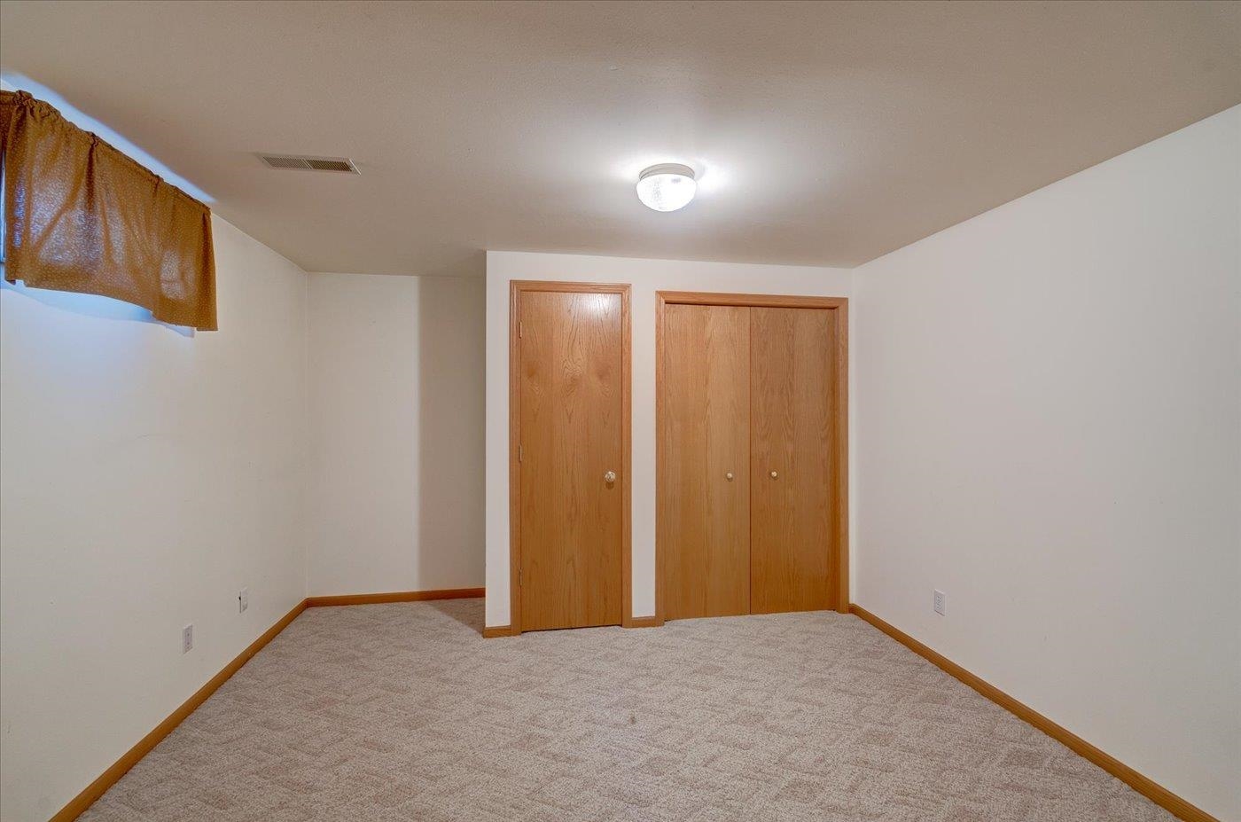 226 Bowlavard Avenue Belleville, WI 53508 - Photo 27 of 37