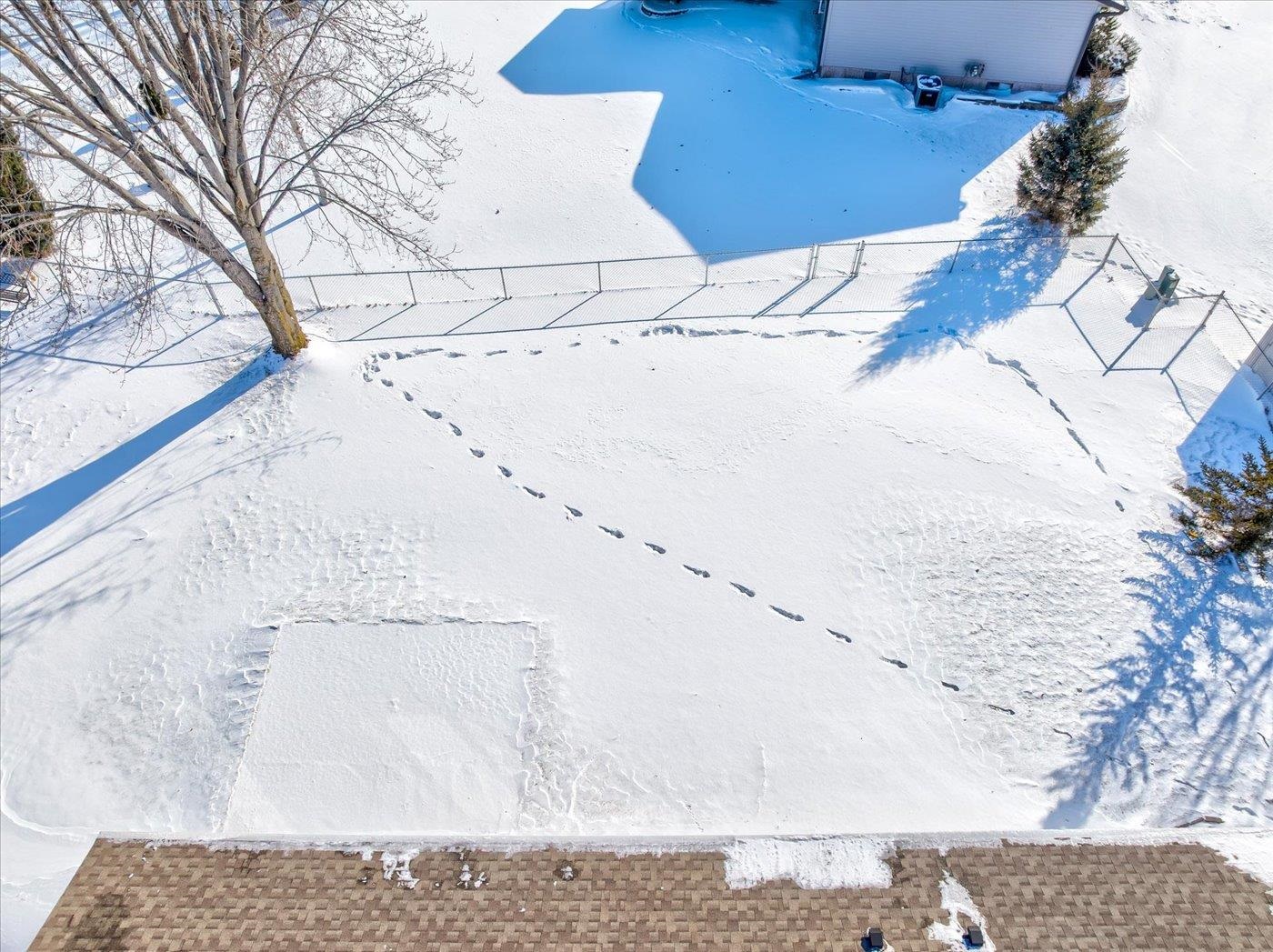 226 Bowlavard Avenue Belleville, WI 53508 - Photo 34 of 37