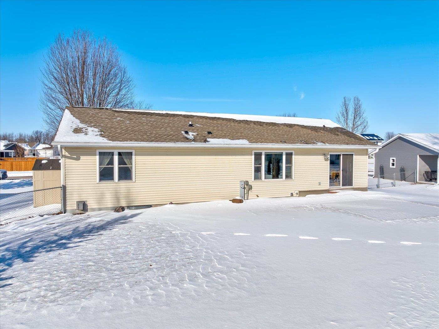 226 Bowlavard Avenue Belleville, WI 53508 - Photo 35 of 37