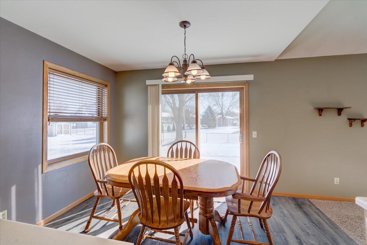 226 Bowlavard Avenue Belleville, WI 53508 - Photo 7 of 37