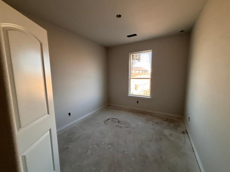 141 Moss Gln Lane Rhome, TX 76078 - Photo 8 of 12