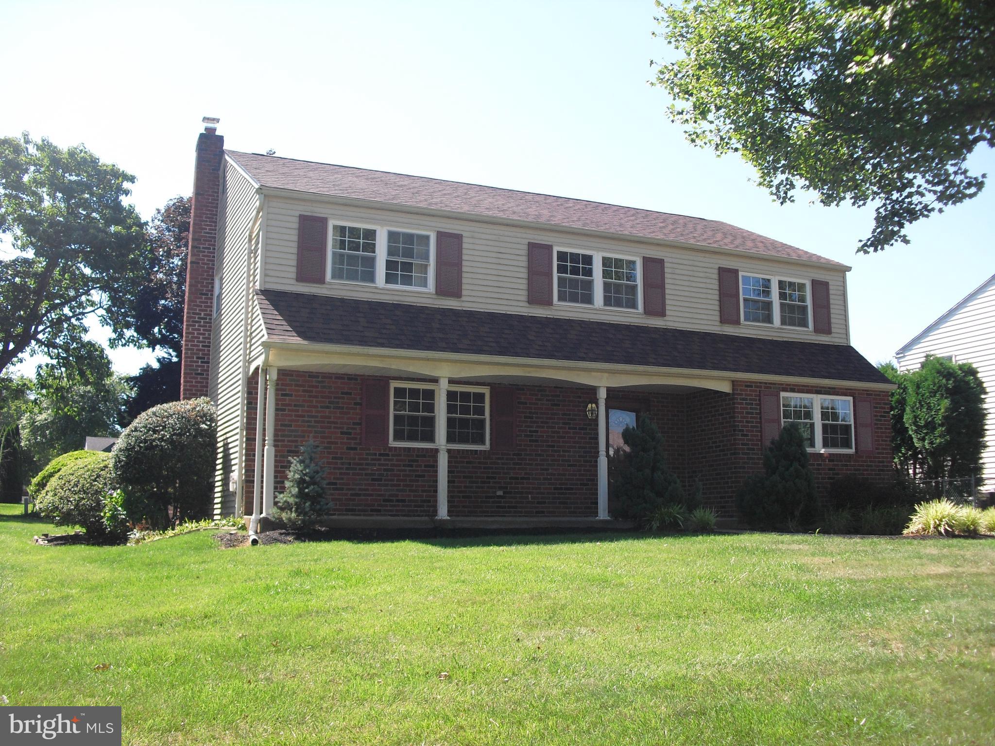 681 Gerard Road Broomall, PA 19008 - Photo 3 of 15 Gallery Image 3