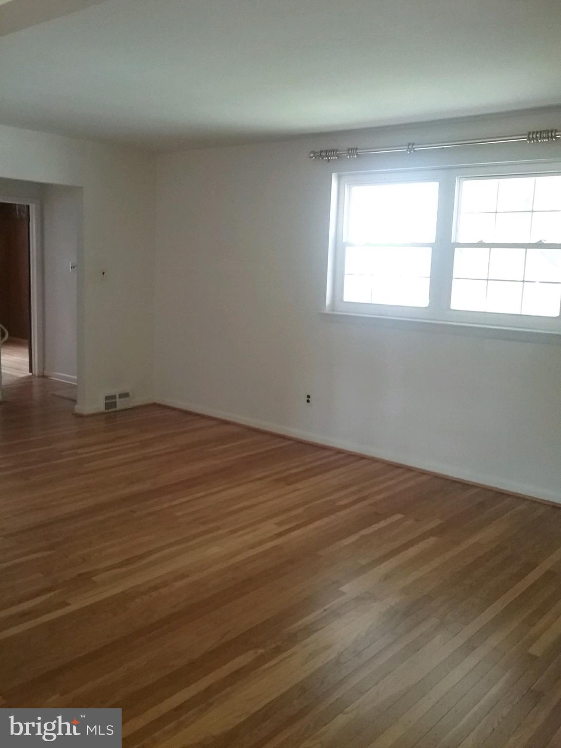 681 Gerard Road Broomall, PA 19008 - Photo 4 of 15 Gallery Image 4