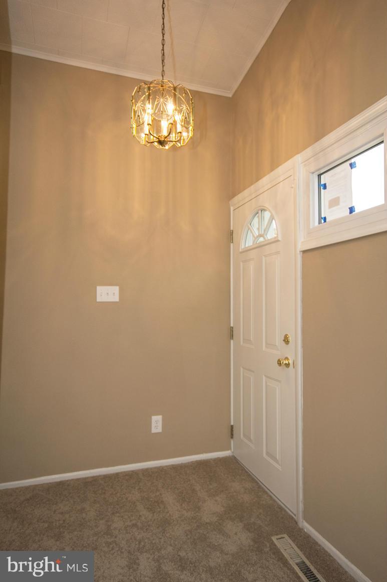 8208 Arrowhead Road Pikesville, MD 21208 - Photo 13 of 24 Interior (General)