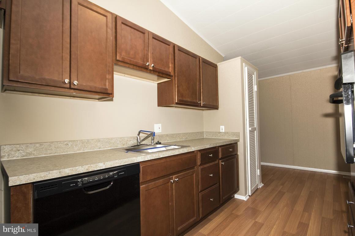 8208 Arrowhead Road Pikesville, MD 21208 - Photo 6 of 24 Kitchen