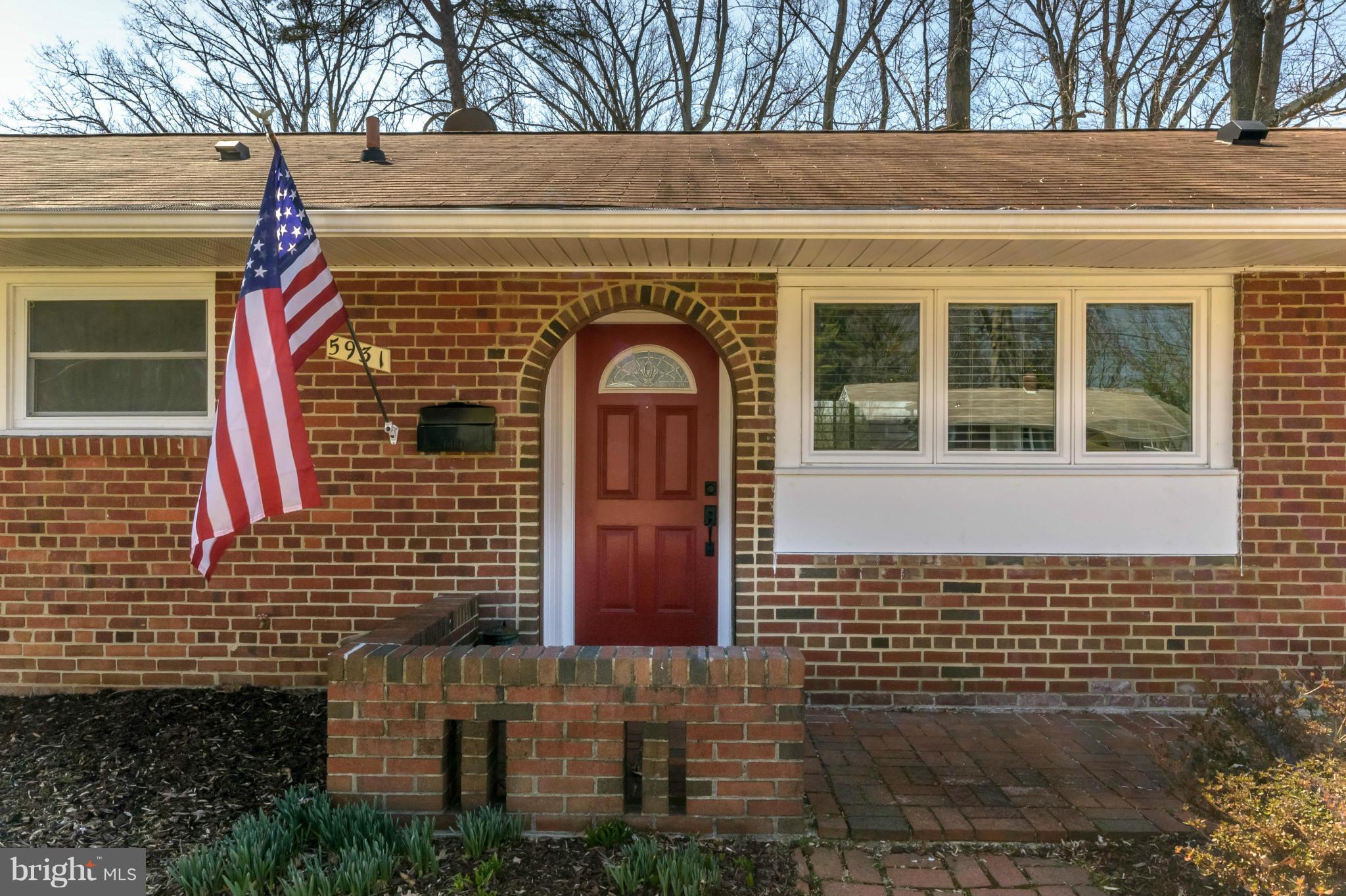 5931 Atteentee Road Springfield, VA 22150 - Photo 2 of 30 Exterior (Front)