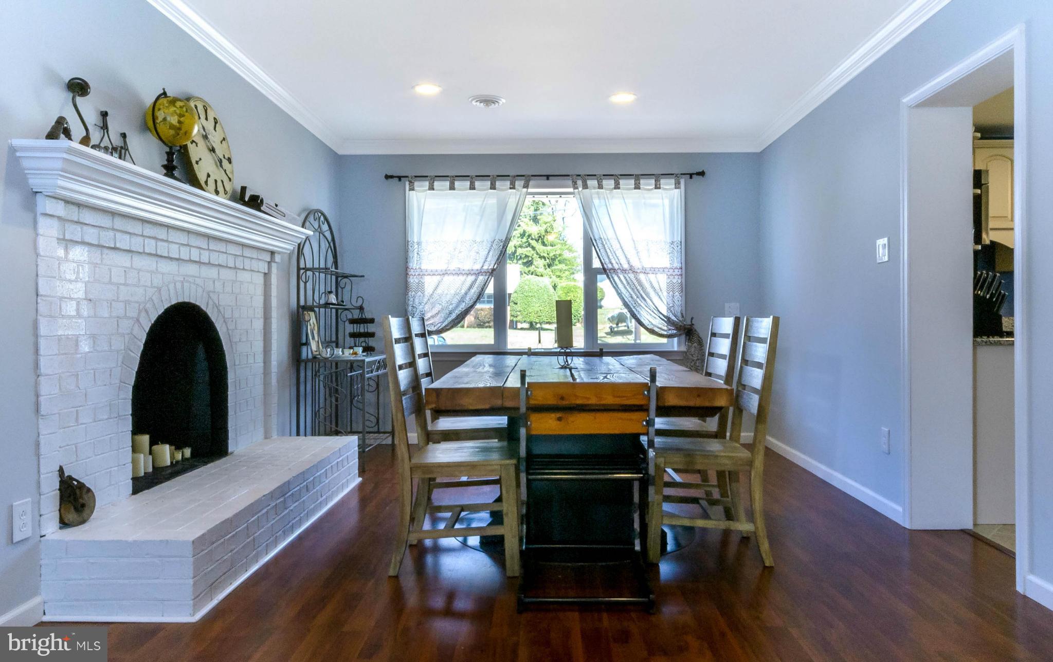 5931 Atteentee Road Springfield, VA 22150 - Photo 12 of 30 Dining Room
