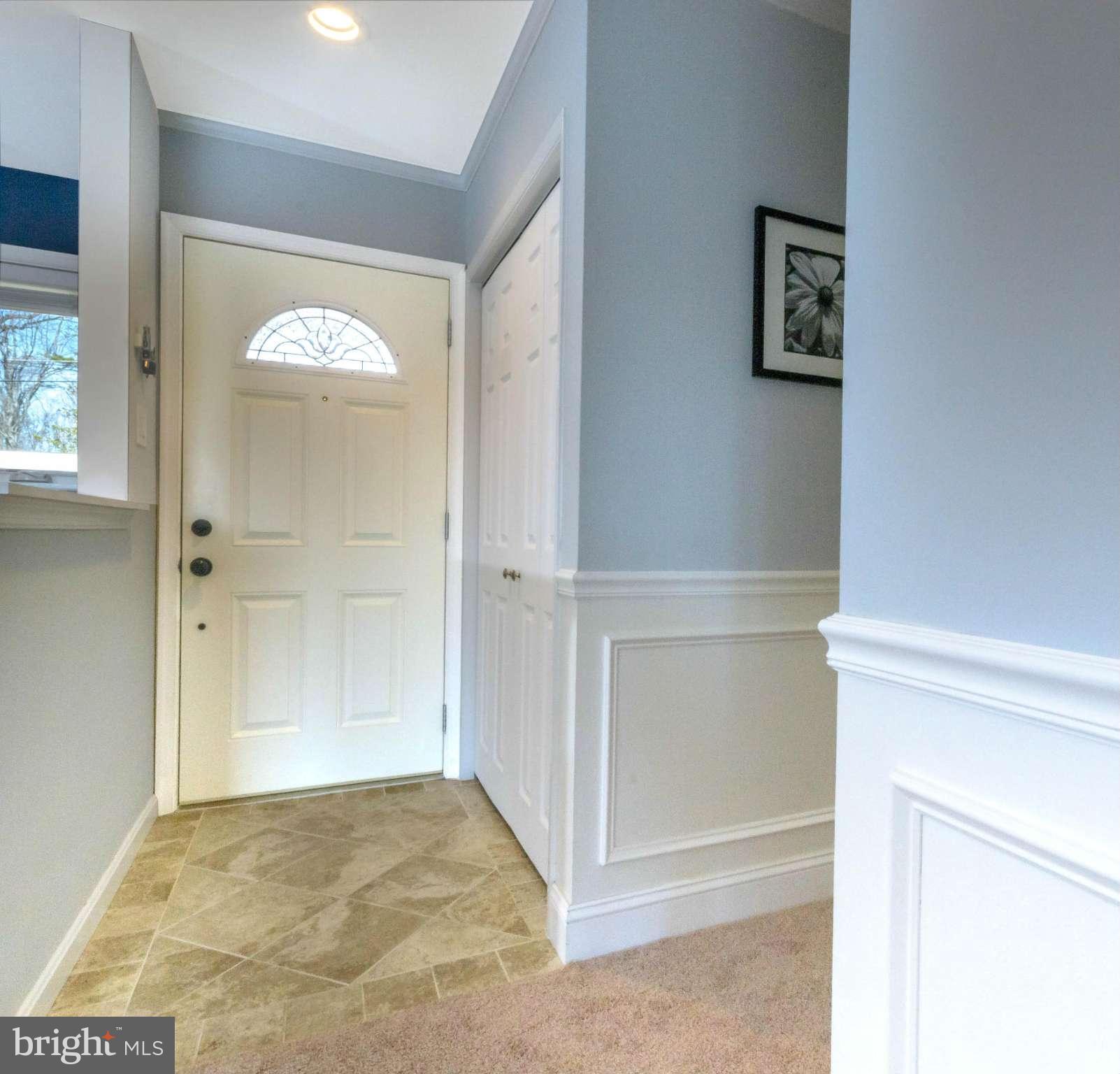 5931 Atteentee Road Springfield, VA 22150 - Photo 4 of 30 Interior (General)