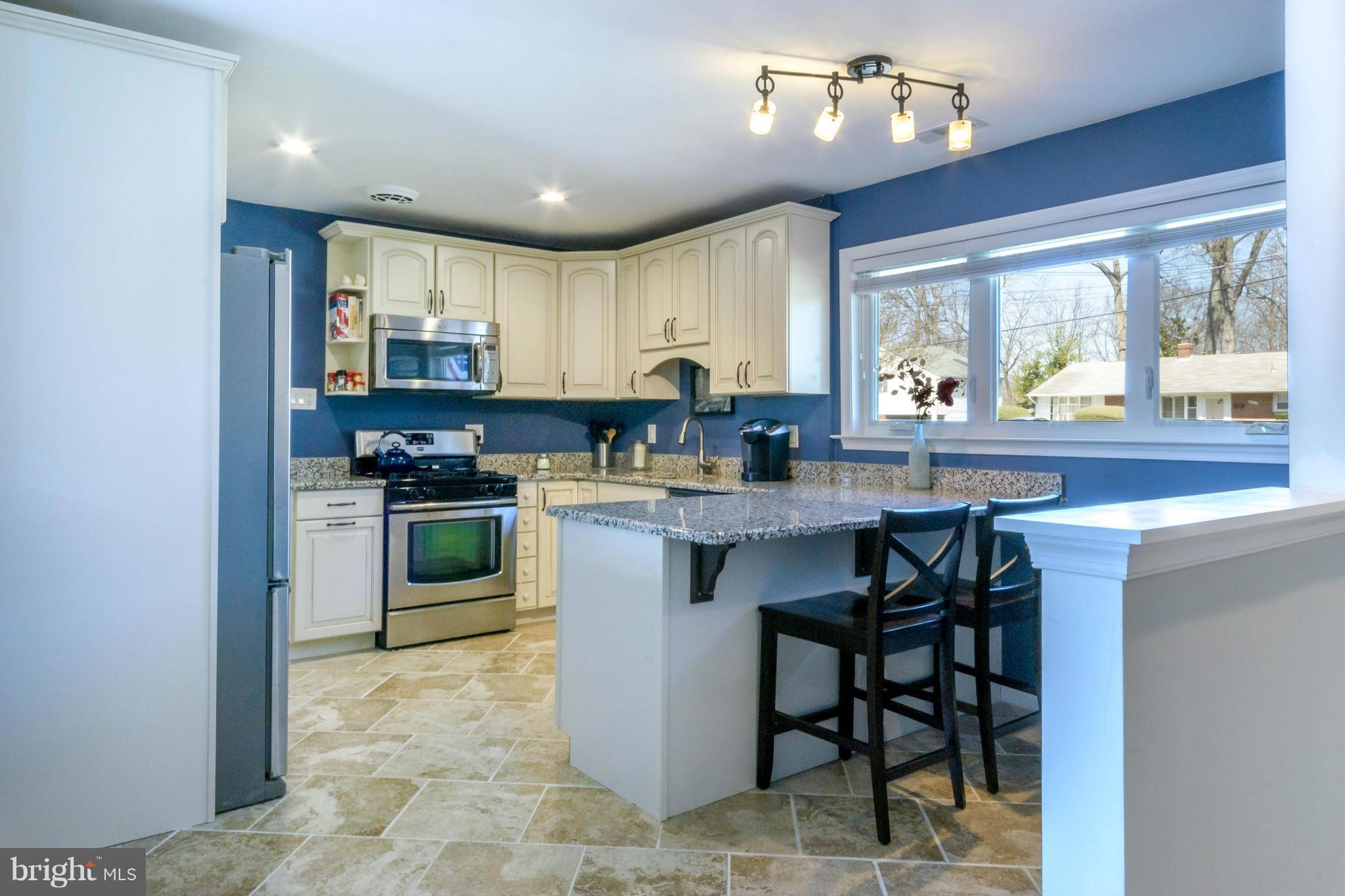 5931 Atteentee Road Springfield, VA 22150 - Photo 7 of 30 Kitchen