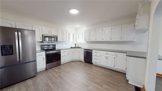 $215,000 | 715 East Highland Avenue, Nevada, MO 64772