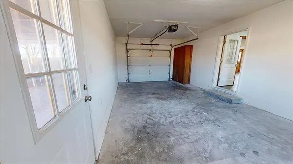 $210,000 | 715 East Highland Avenue, Nevada, MO 64772