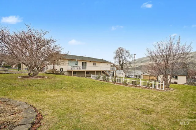 $499,000 | 1103 3rd Street, Asotin, WA 99402