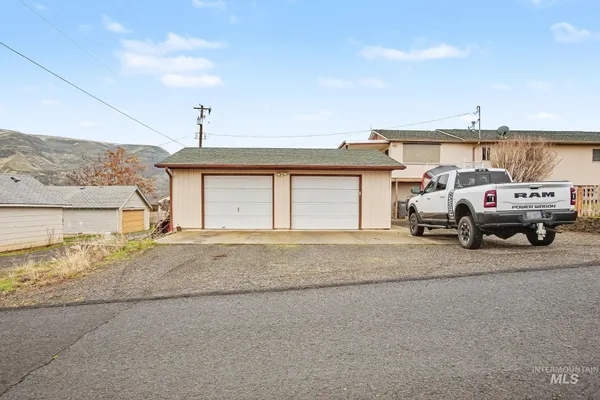 $499,000 | 1103 3rd Street, Asotin, WA 99402
