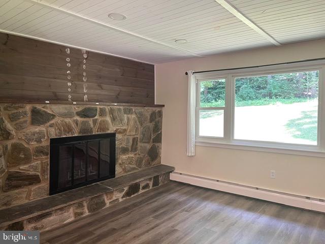 1663 Sawmill Road Spring City, PA 19475 - Photo 10 of 26 Dining room is bathed in light. Frplc non working.