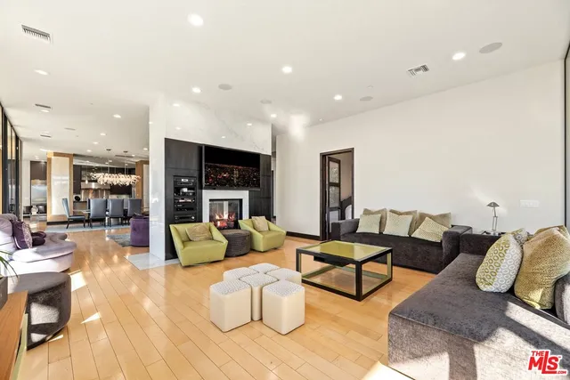 $39,500 | 1799 Correa Way, Los Angeles, CA 90049