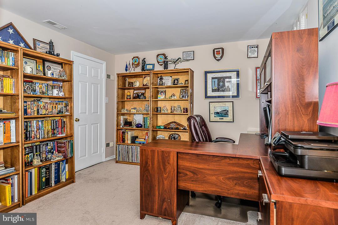 7728 Modisto Lane Springfield, VA 22153 - Photo 22 of 29 Office/Den/ Library