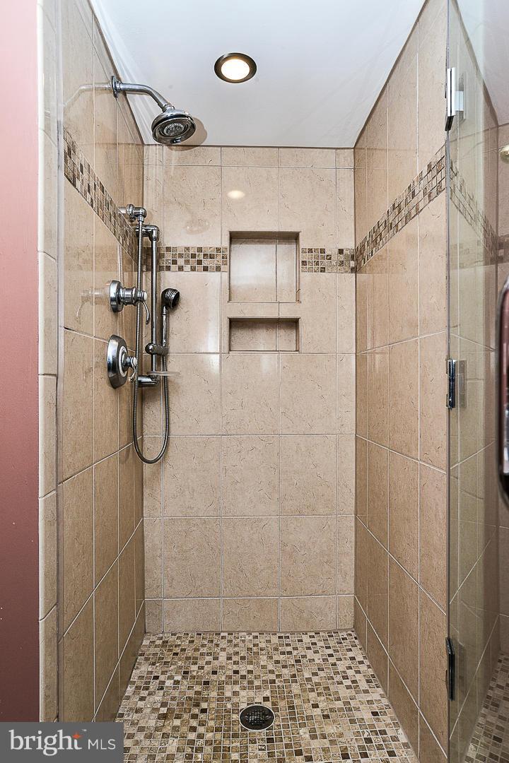 7728 Modisto Lane Springfield, VA 22153 - Photo 24 of 29 Bath