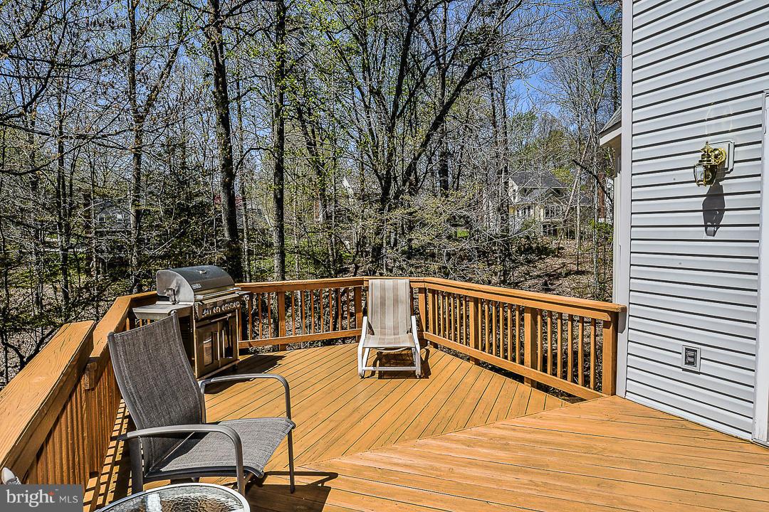 7728 Modisto Lane Springfield, VA 22153 - Photo 27 of 29 2 Level Deck