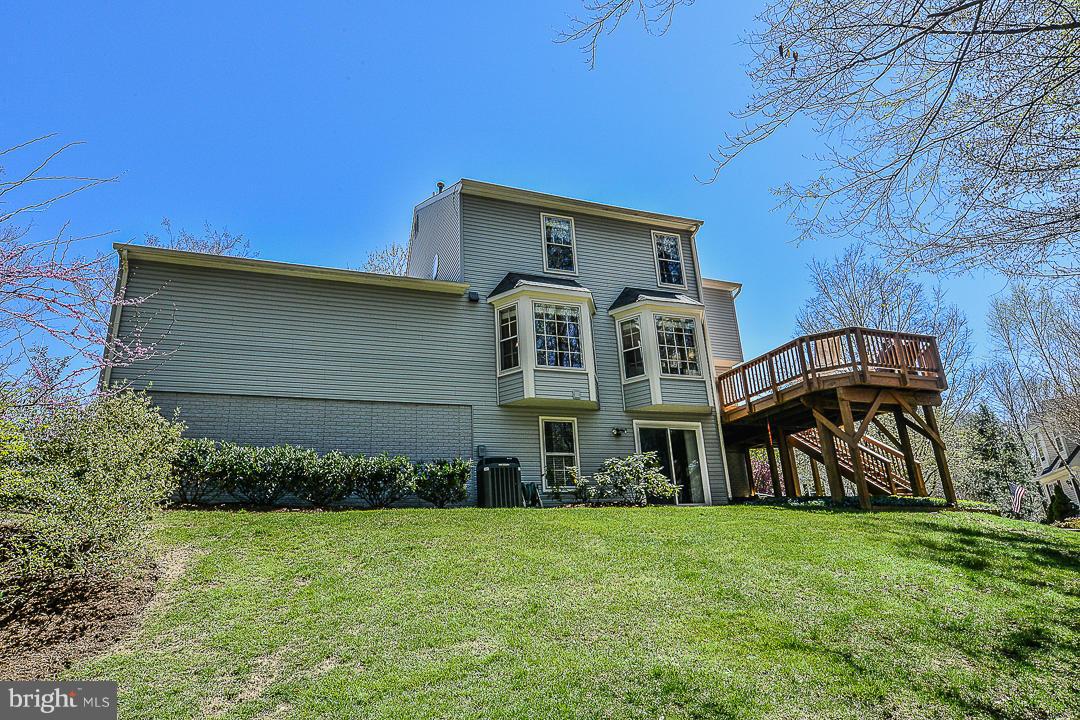 7728 Modisto Lane Springfield, VA 22153 - Photo 28 of 29 Exterior (Rear)