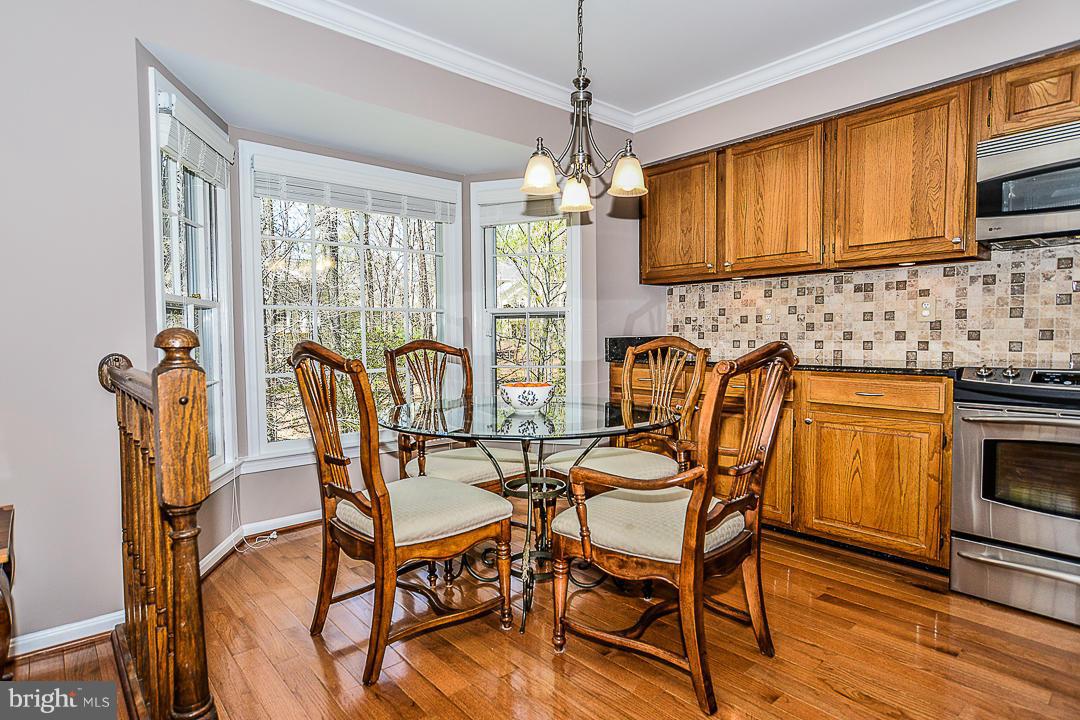 7728 Modisto Lane Springfield, VA 22153 - Photo 8 of 29 Breakfast Nook