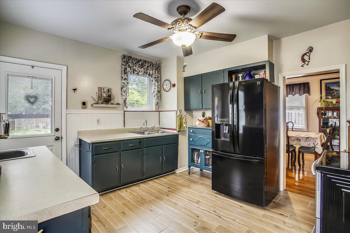 5507 Hamlet Avenue Baltimore, MD 21214 - Photo 17 of 40