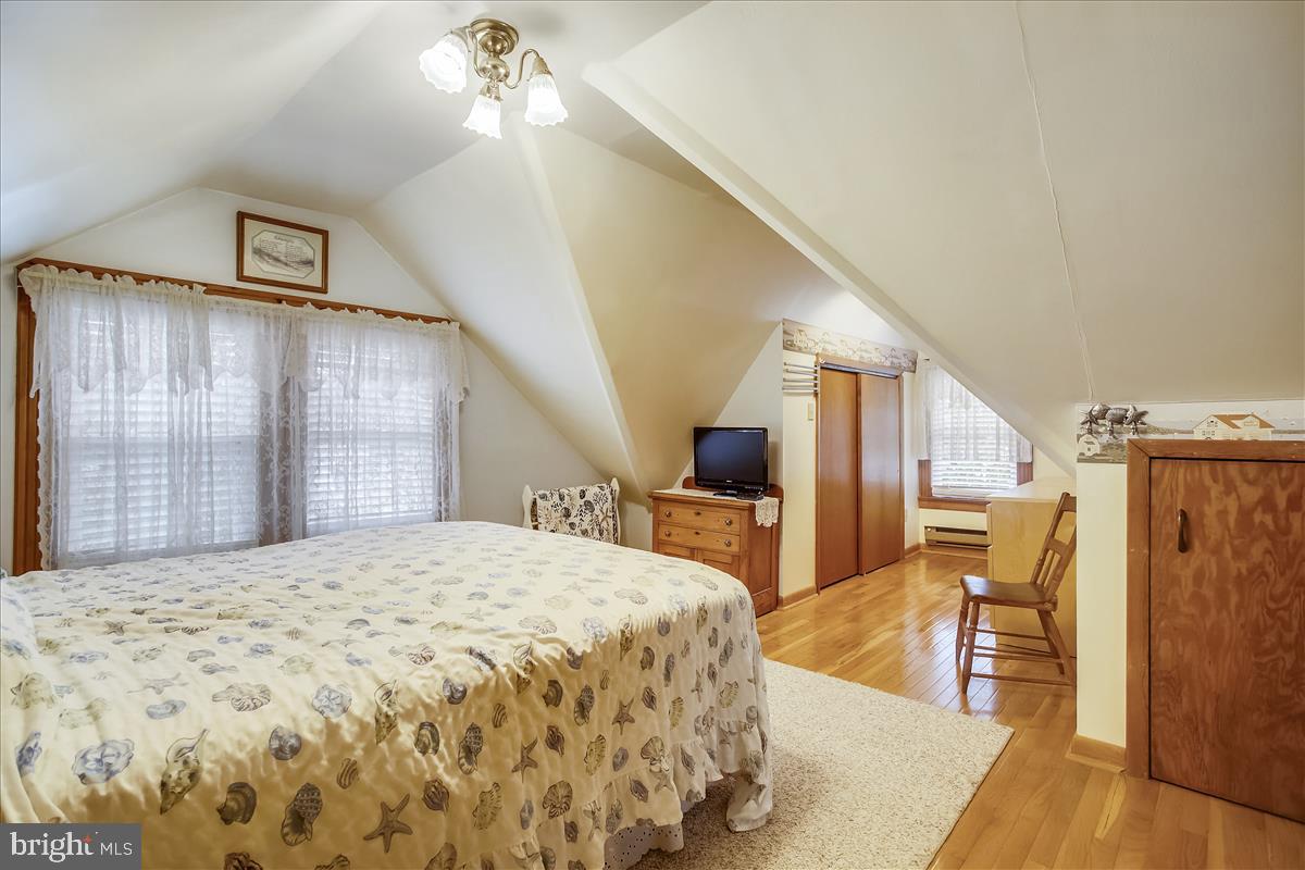 5507 Hamlet Avenue Baltimore, MD 21214 - Photo 33 of 40