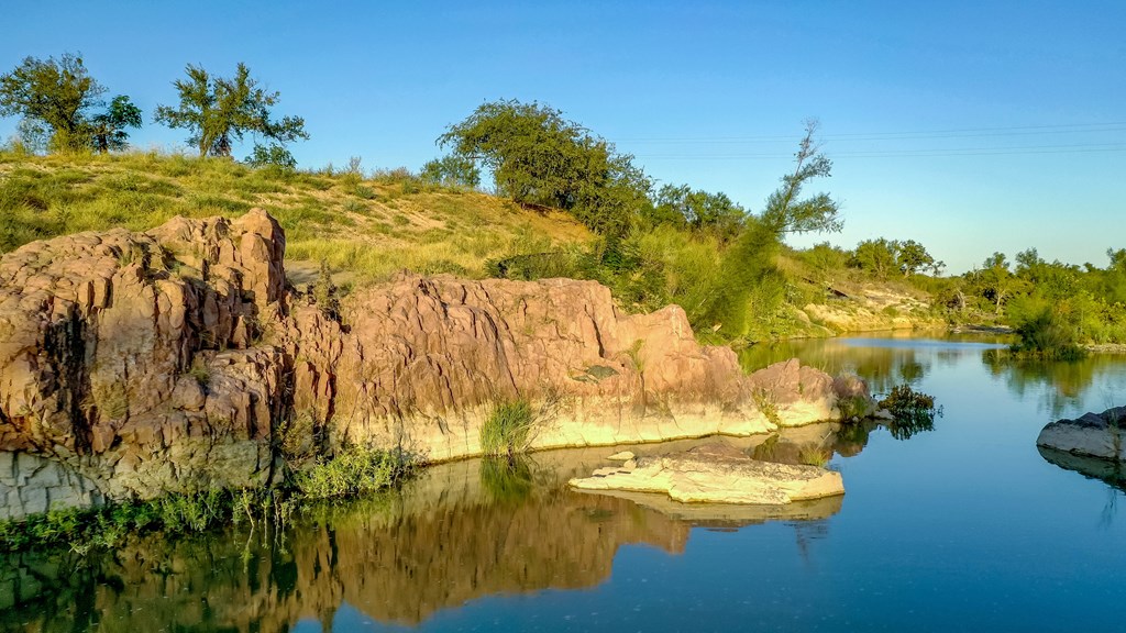 9 Walden Way, Unit 9 Llano, TX 78643 - Photo 2 of 15