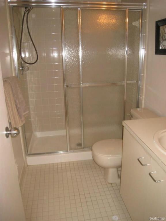 662 Camden Court Rochester Hills, MI 48307 - Photo 14 of 23