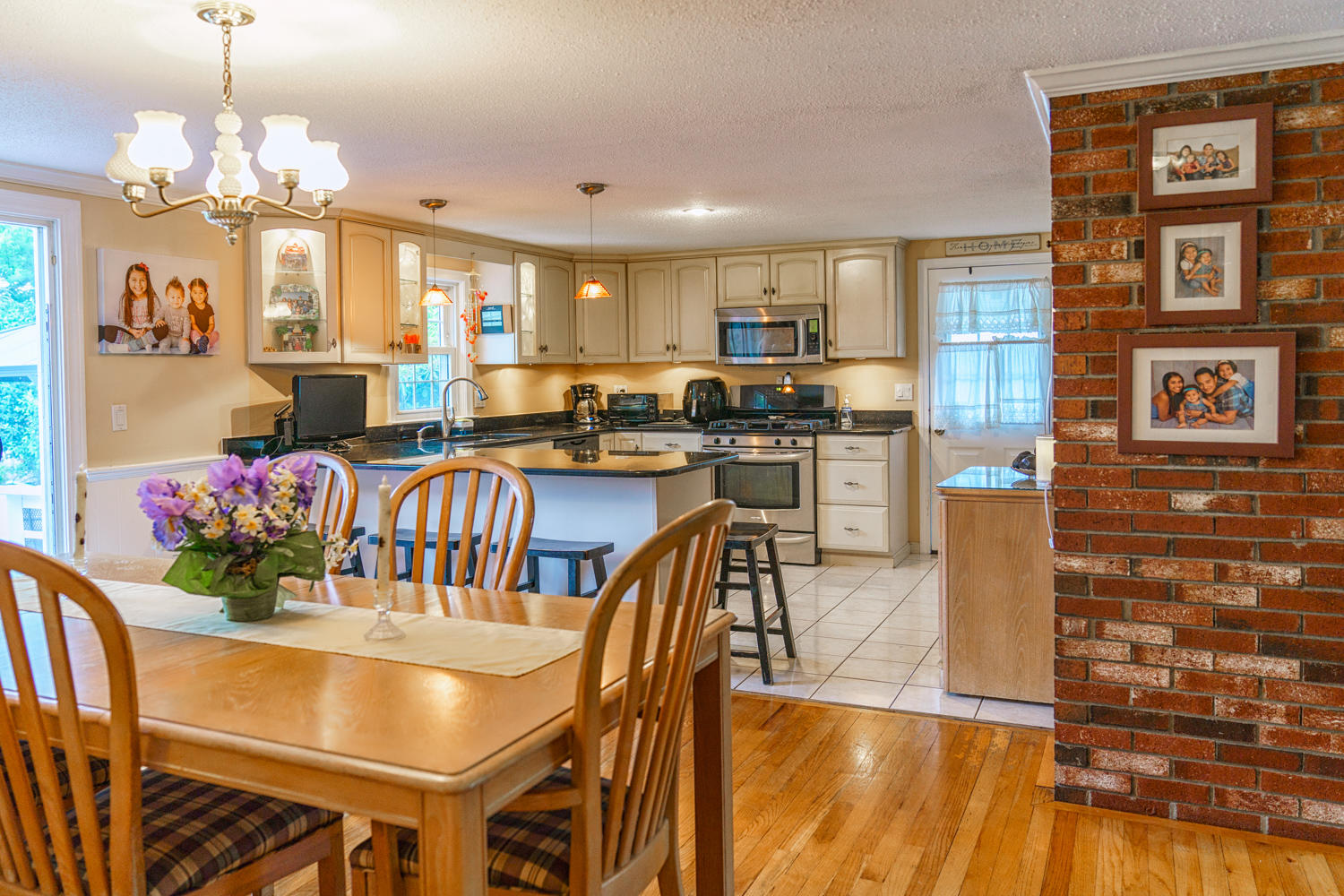 44 Alicia Road Hyannis, MA 02601 - Photo 5 of 34 AliciaRoad-27