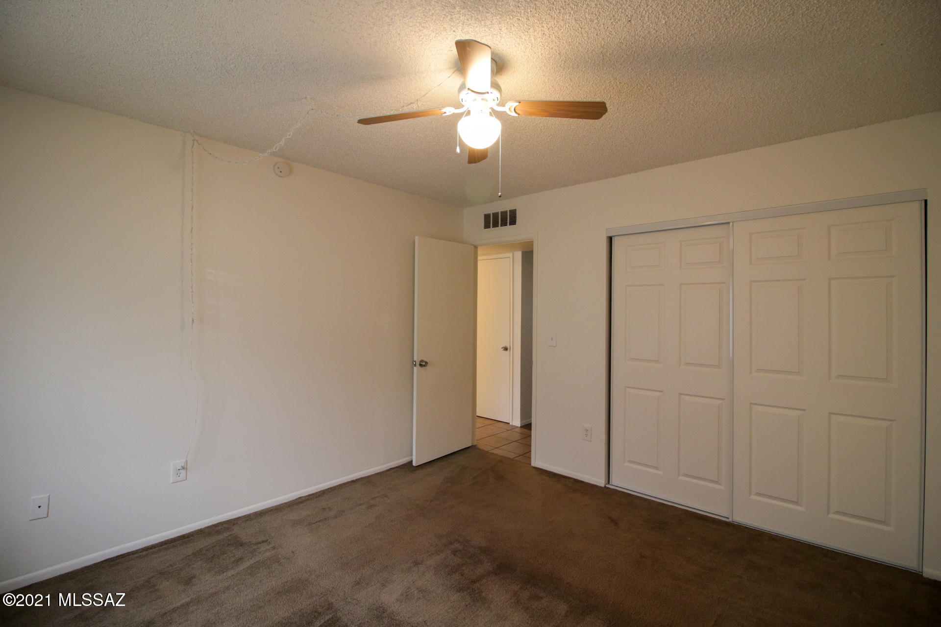 1061 East Halcyon Road Tucson, AZ 85719 - Photo 8 of 15