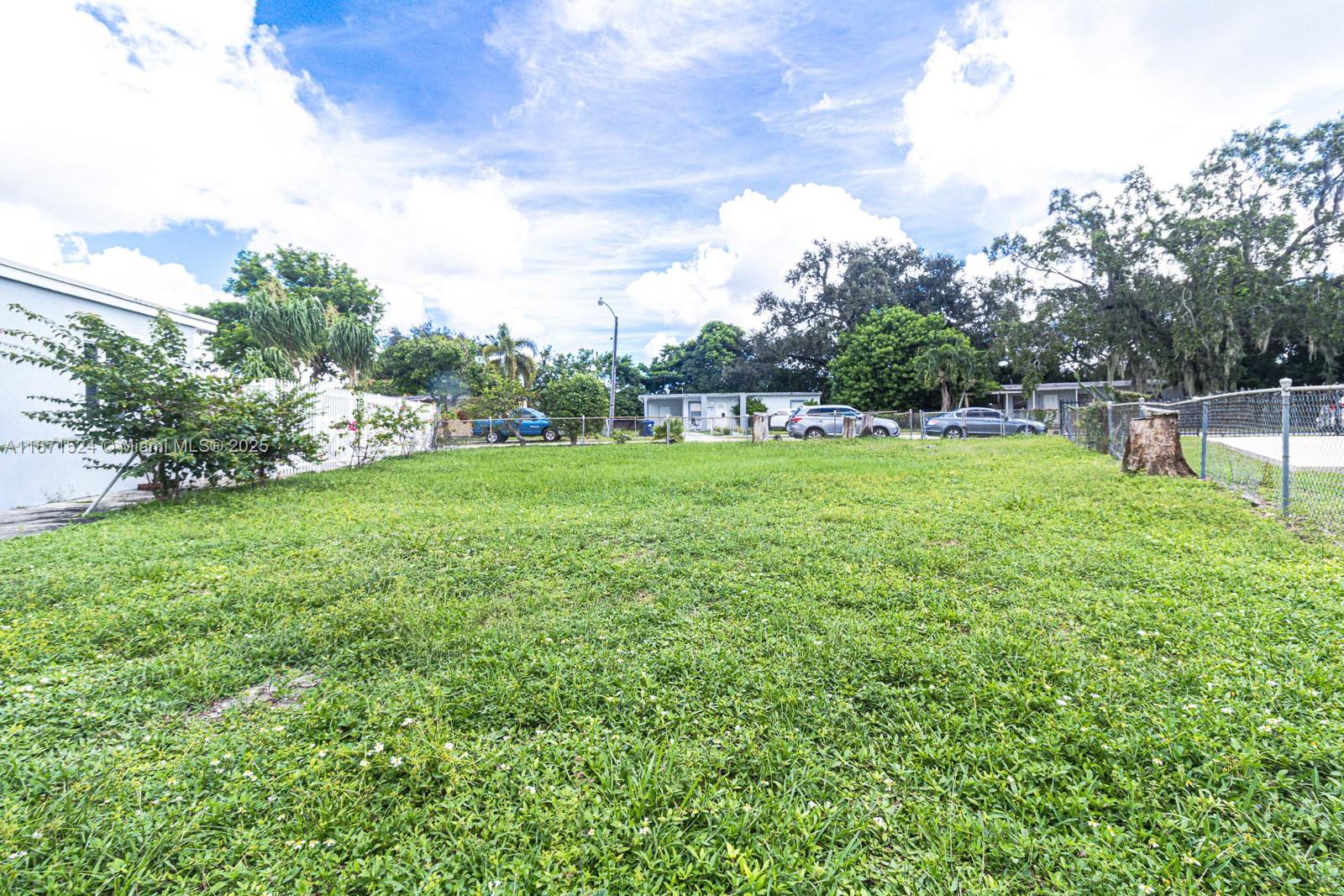 15600 Northwest 157th St Road Miami Gardens, FL 33054 - Photo 13 of 25 a view of a backyard